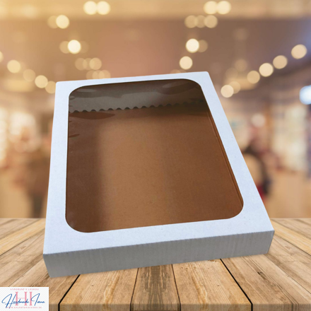 Krabička s okienkom na košieľku na krst