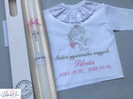 Košieľka na krst k 34 ružovo-strieborná výšivka + Sviečka na krst strieborný krížik s ružovou stuhou