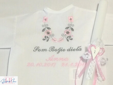 K14 - košieľka na krst ružovo-šedá + Sviečka na krst biela čipka a srdiečko s ružovou mašličkou
