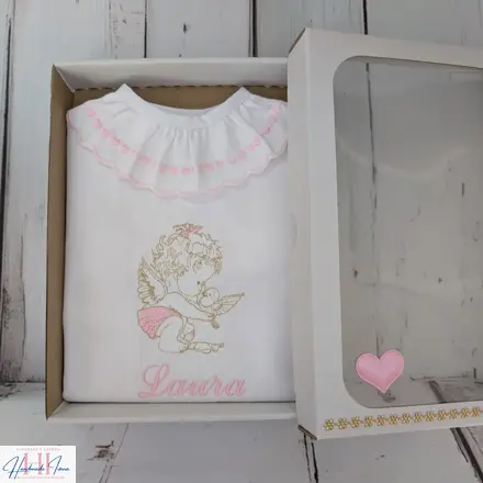 Košieľka na krst ružovo zlatá s anjelikom