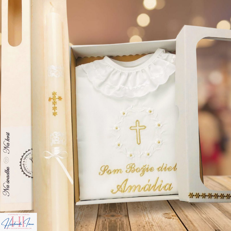 Košieľka na krst k01 biela zlatá + Sviečka na krst zlatý krížik s bielou