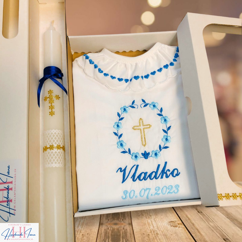 Košieľka na krst k01 dve modré a sviečka na krst zlatý krížik