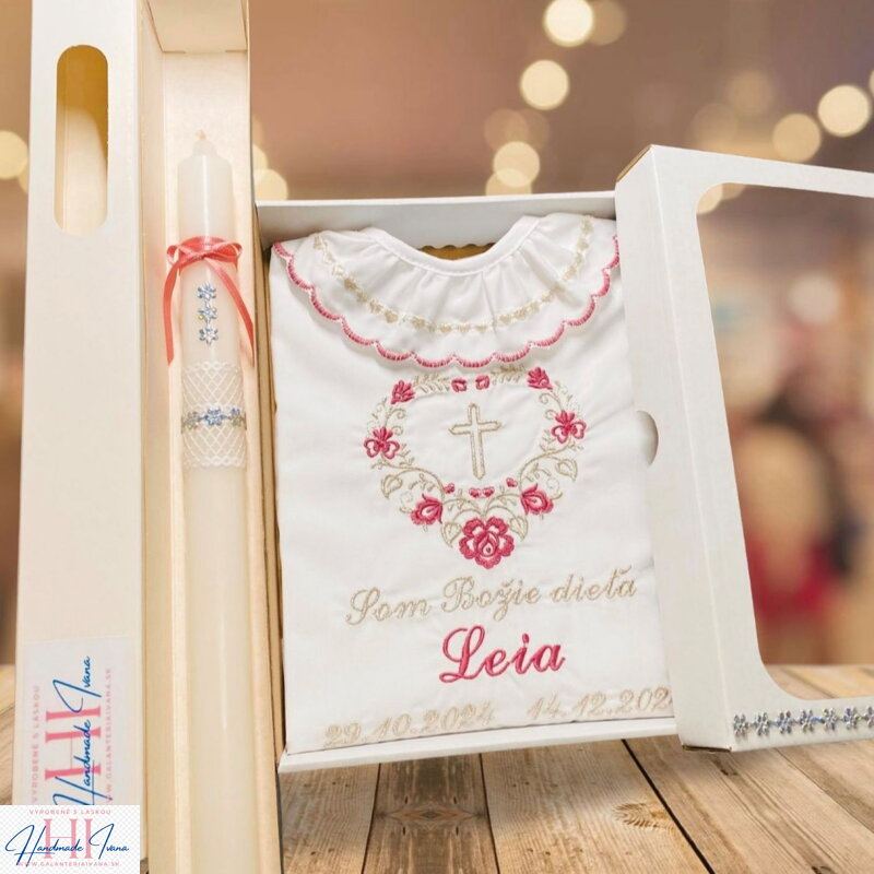 Košieľka na krst k05 staroružová strieborná + Sviečka na krst strieborné kvietky