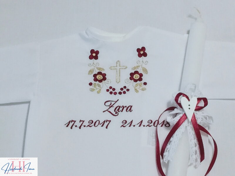 K14 - košieľka na krst bordovo-zlatá s krížikom + Sviečka na krst biela čipka a srdiečko s bordovou mašličkou