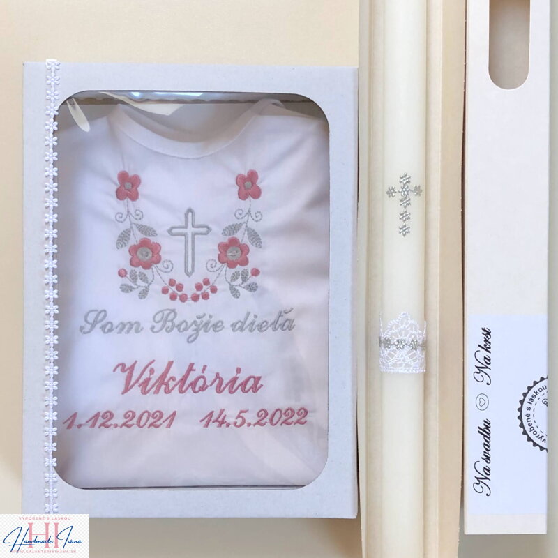 Košieľka na krst k14 staroružová so šedou v darčekovom balení a sviečka na krst strieborný krížik