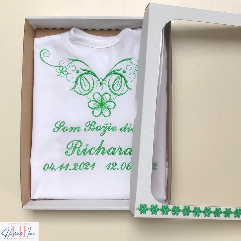 K07 - košieľka na krst zelená