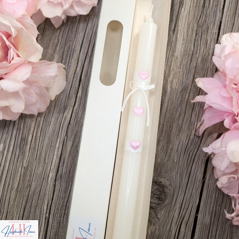 Sviečka ružové srdiečka, na krst, na prvé sväté prijímanie