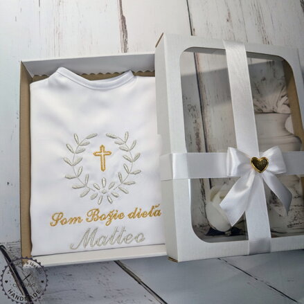 Košieľka na krst so zlatá strieborná s krížikom v krabičke s mašľou