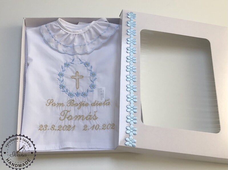 K01 - krstová košieľka modro-zlatá s krížikom v darčekovom balení
