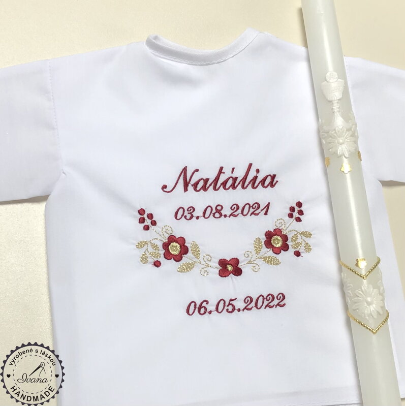 K09 - Košieľka na krst bordovo-zlatá + Sviečka na krst s33 biela K09 - Košieľka na krst bordovo-zlatá + Sviečka na krst s33 biela