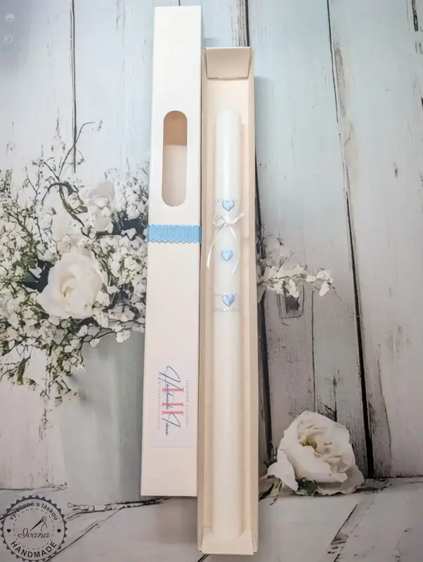 Sviečka modré srdiečka s chránitkom